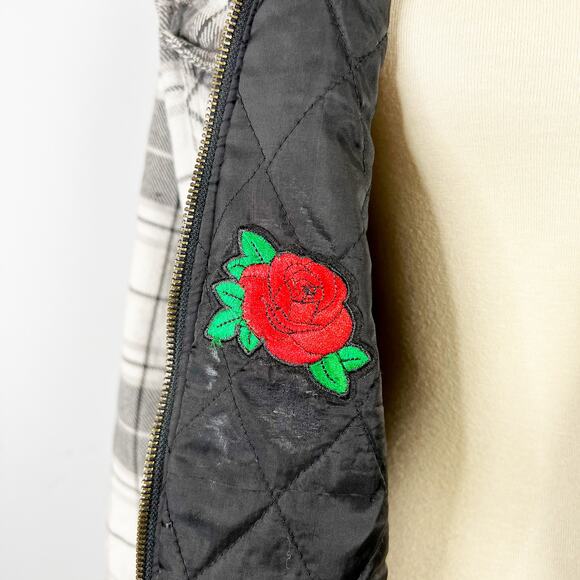 Eagle Crest Grey Plaid Quilted Jacket Shacket Vintage Distressed Size Medium - Picture 5 of 7